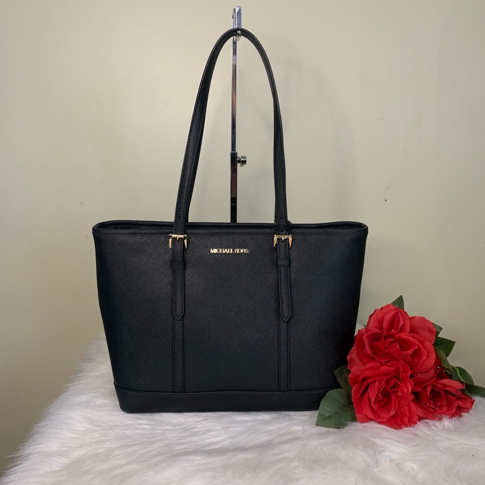 Michael Kors Jet Set Travel Signature Tote